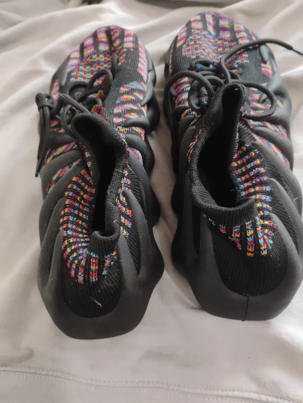 Men's Black Knit Lace-Up Sneakers with Multicolor Pattern  Size 14
